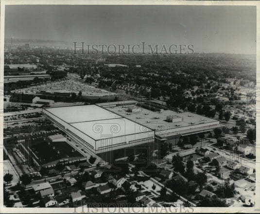 1965 Press Photo White rectangle shows addition built to Caterpillar Tractor Co.-Historic Images