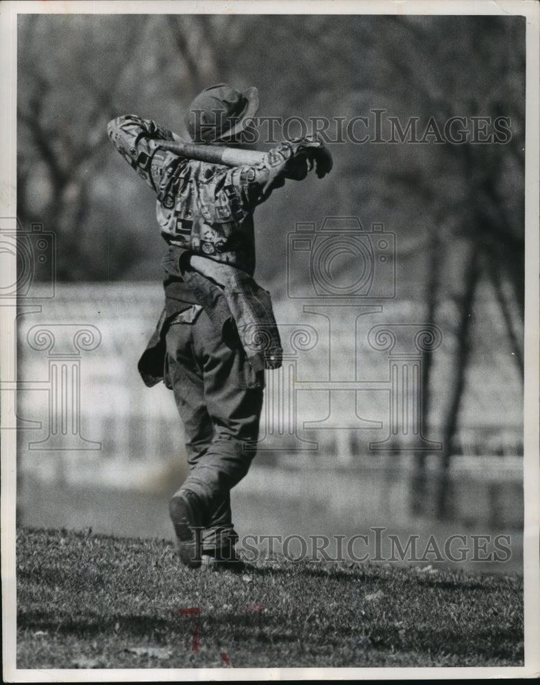 1962 Young baseball player heads to the field in MIlwaukee - Historic Images