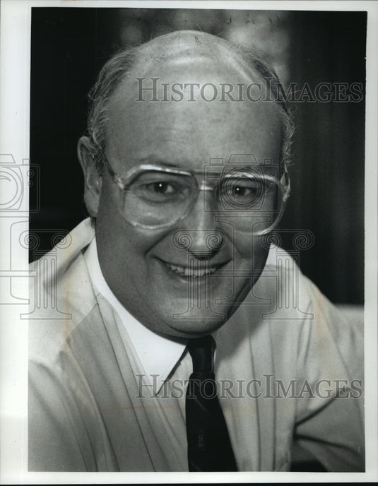 1990 Press Photo Michael Walker, Director of Fraser Institute in Vancouver - Historic Images