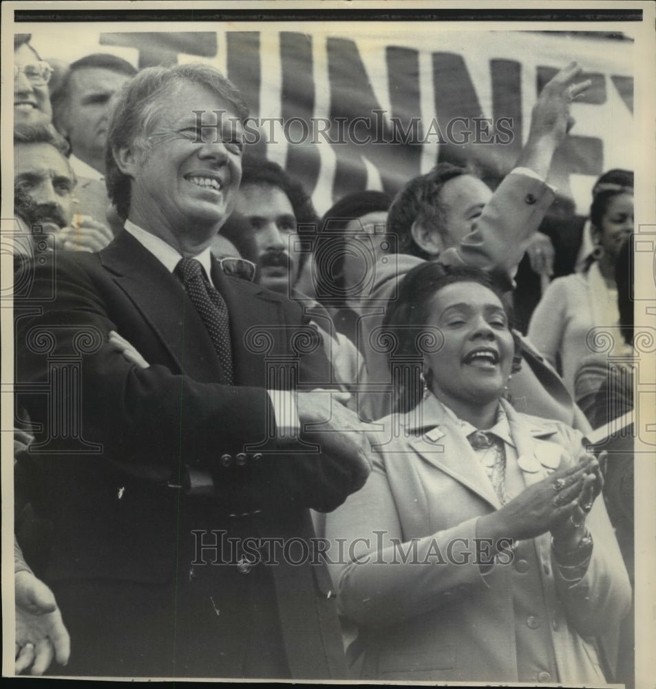 1978 Press Photo Mrs. Coretta King and Jimmy Carter at Rally in Los Angeles - Historic Images