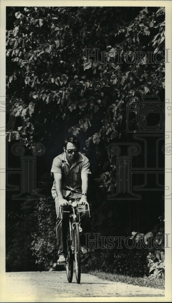 1979 Press Photo Donald Cain, Police Officer in Glendale - Historic Images