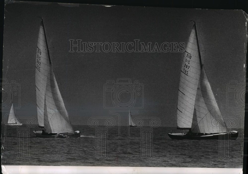 1963 Press Photo John Stephens' Calypso and three others race off South Shore - Historic Images