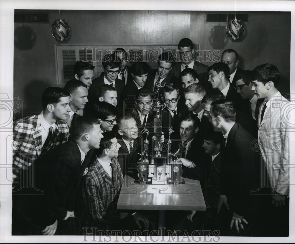 1966 Press Photo Marquette University's Track Team - mja66389-Historic Images