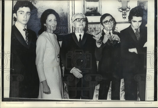 1971 Press Photo Giovanni Leone & Family, recently elected Italian President-Historic Images