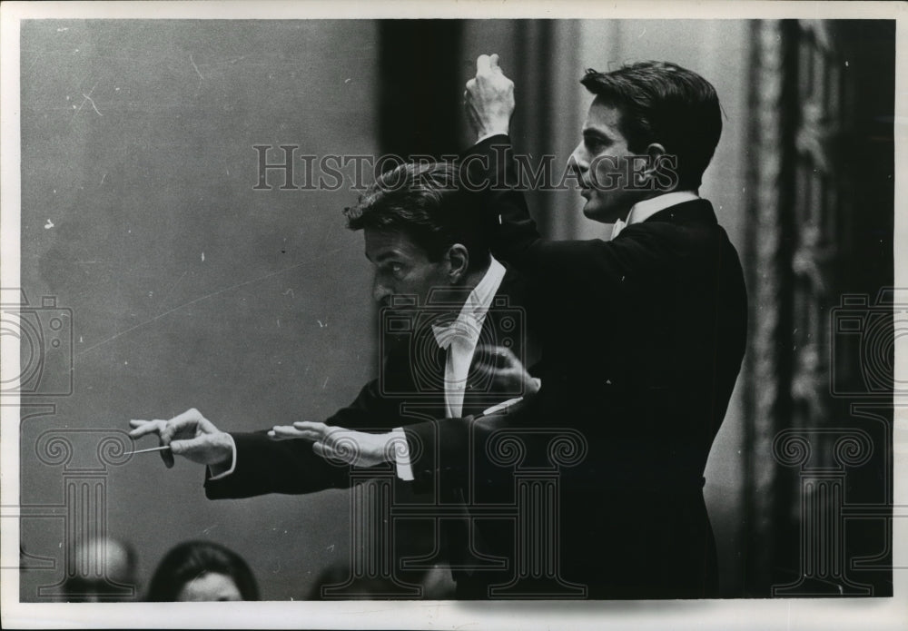 1964 Press Photo conductor, Harry John Brown in Milwaukee Symphony Sunday-Historic Images