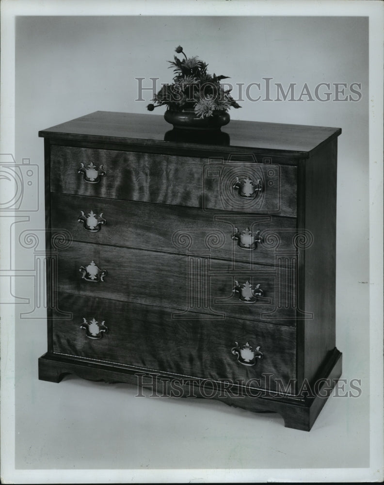 1983 Press Photo traditionally styled record cabinet with 9 compartments.-Historic Images
