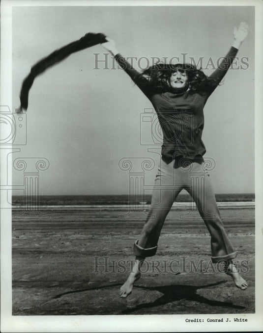 1972 Press Photo Actress Maggie Lettvin - mja67051-Historic Images
