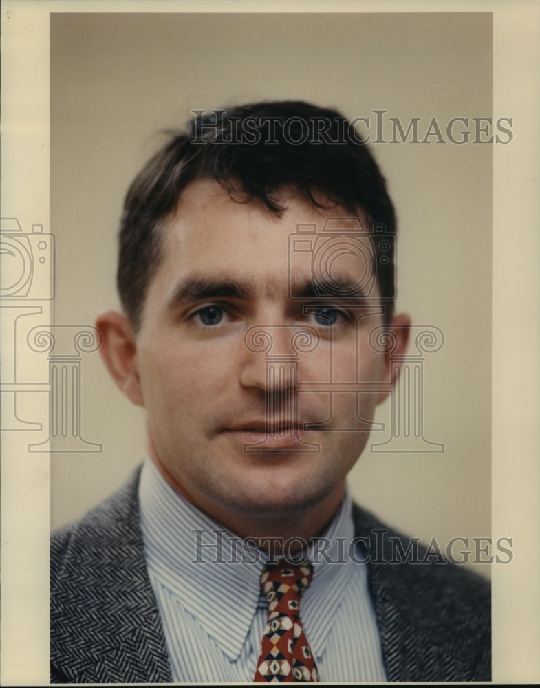 1997 Press Photo C.J. Chives, manager of Providence Journal-Bulletin Northwest-Historic Images