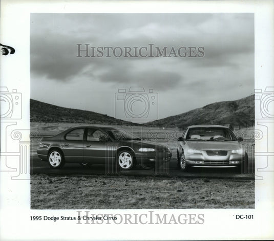 1995 Press Photo Dodge Stratus and Chrysler Cirrus - mja68336-Historic Images