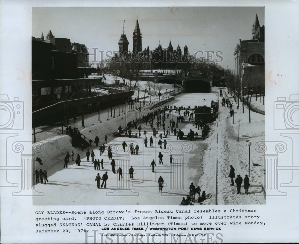 1976 Press Photo Skaters along the Ottawa's Rideau Canal - mja68922 - Historic Images