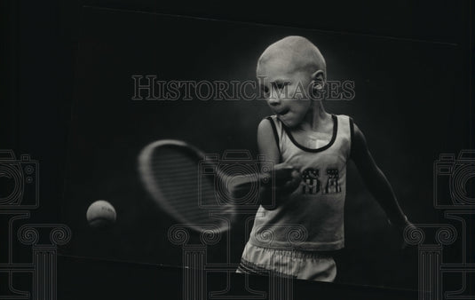 1988 Press Photo Cancer patient, Jesse Manthey, playing tennis - mja69044 - Historic Images