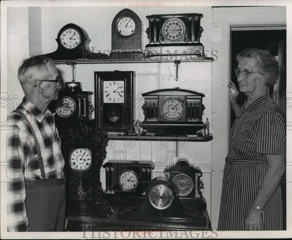 1964 Press Photo Mr. and Mrs. Alvin Kirst's Clock Collection Plymouth Wisconsin-Historic Images