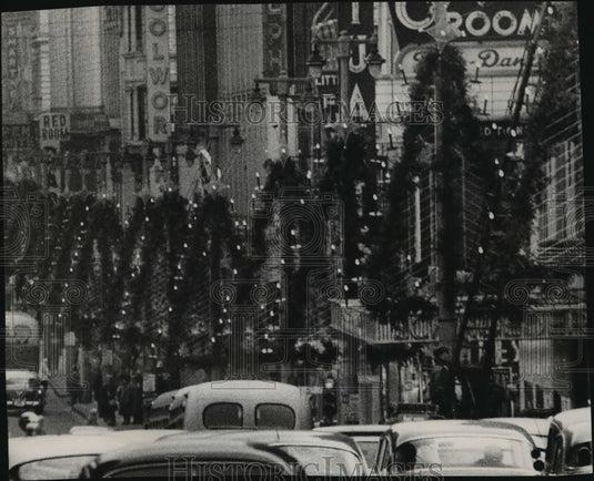 1957 Press Photo stmas Tree lane has put on its season's best apparel-Historic Images