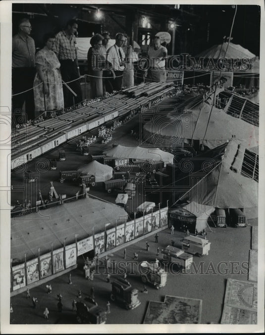 1966 Press Photo W.E. McFann Spent 20 Years Building The Complete Circus-Historic Images