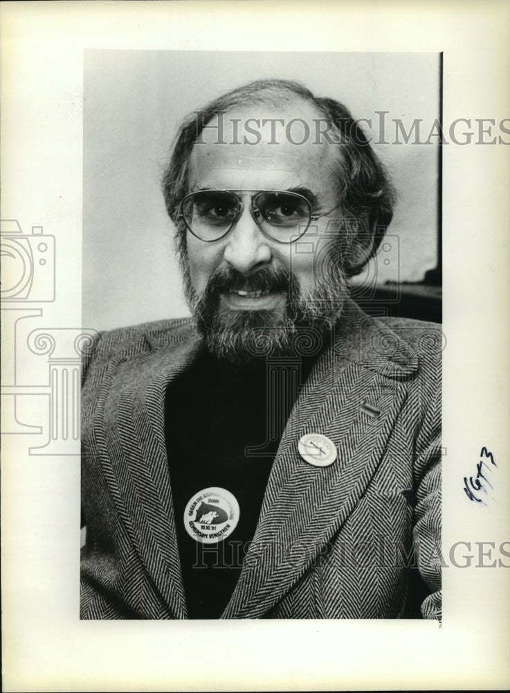 1982 Press Photo John Collins: Lawyer, Minister, Fights for Nuclear Disarmament - Historic Images