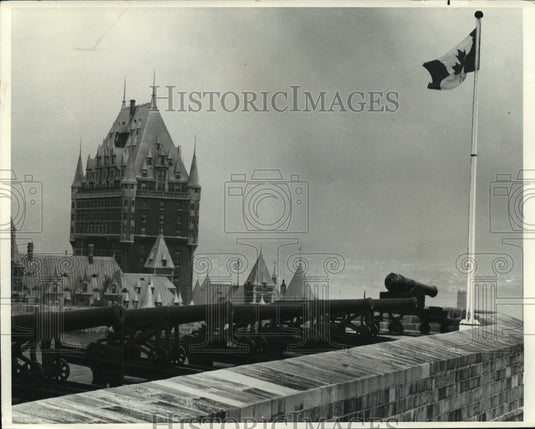 1975 Press Photo Frontenac Hotel, downtown Quebec City, Canada - mja70646 - Historic Images