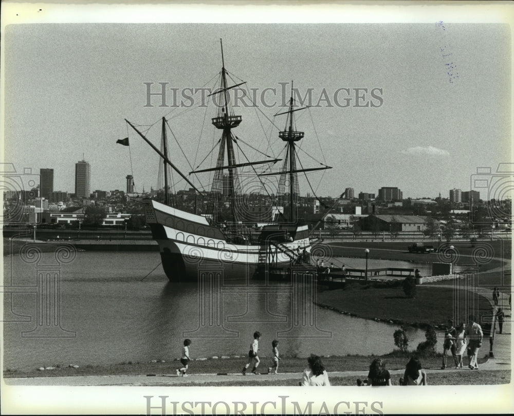 1984 Press Photo Replica of Ship &quot;Grance Hermine,&quot; Quebec, Canada - mja70657-Historic Images