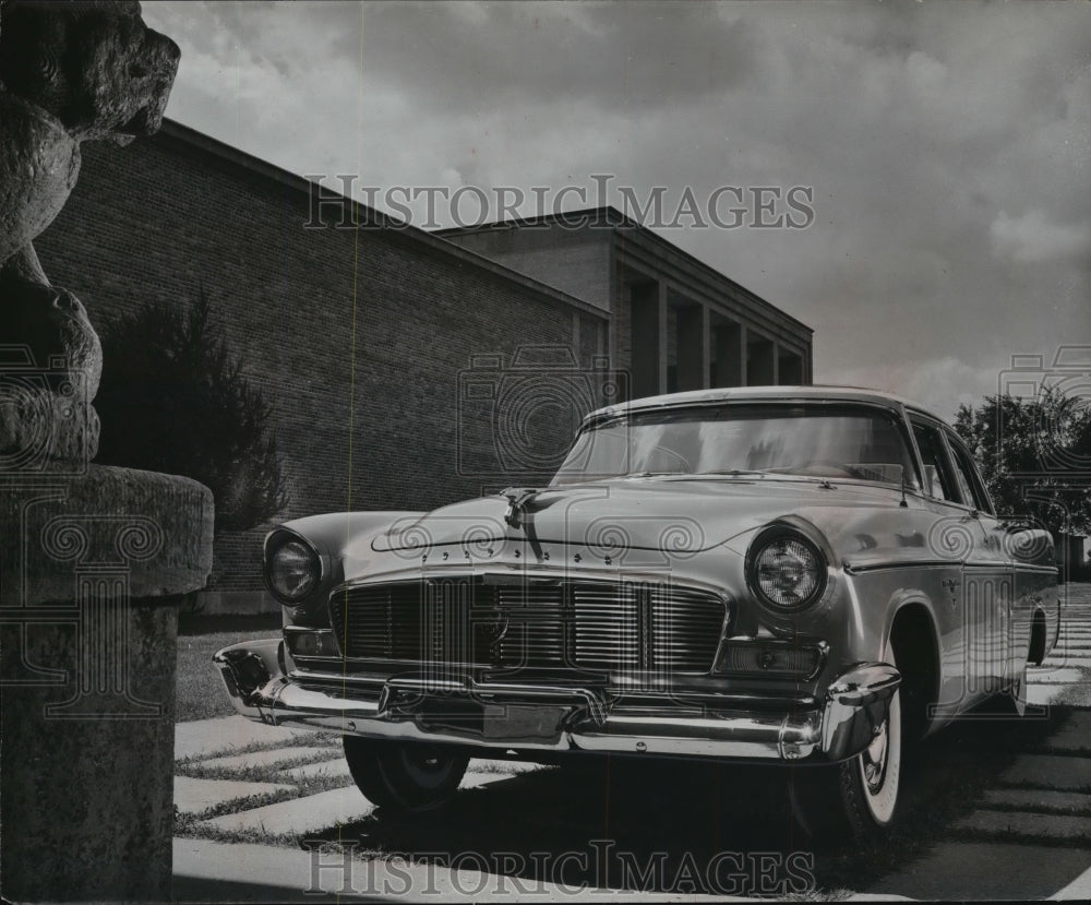 1955 Press Photo Front end of 1956 Chrysler New Yorker automobile - mja71168-Historic Images