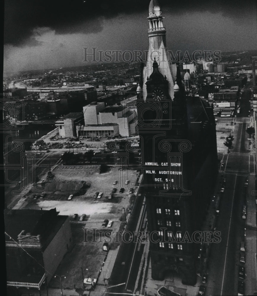 1968 Press Photo Storm Brewing Over Milwaukee City Hall - mja71547-Historic Images