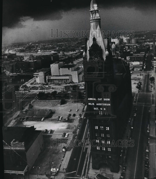 1968 Press Photo Storm Brewing Over Milwaukee City Hall - mja71547-Historic Images