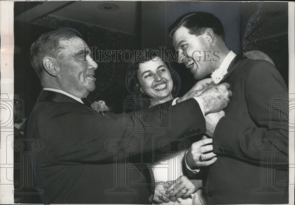 1957 Press Photo Senator Frank Church and Joseph Martin, Jr. at a Dinner in DC - Historic Images