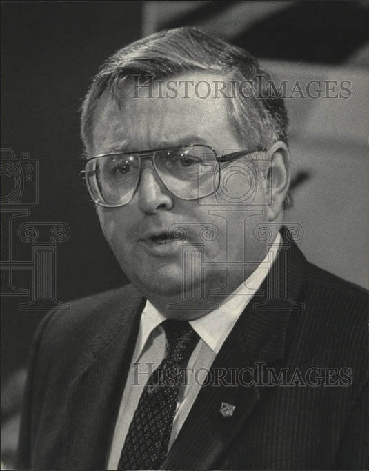 1985 Press Photo Russell G. Cleary - mja73008 - Historic Images