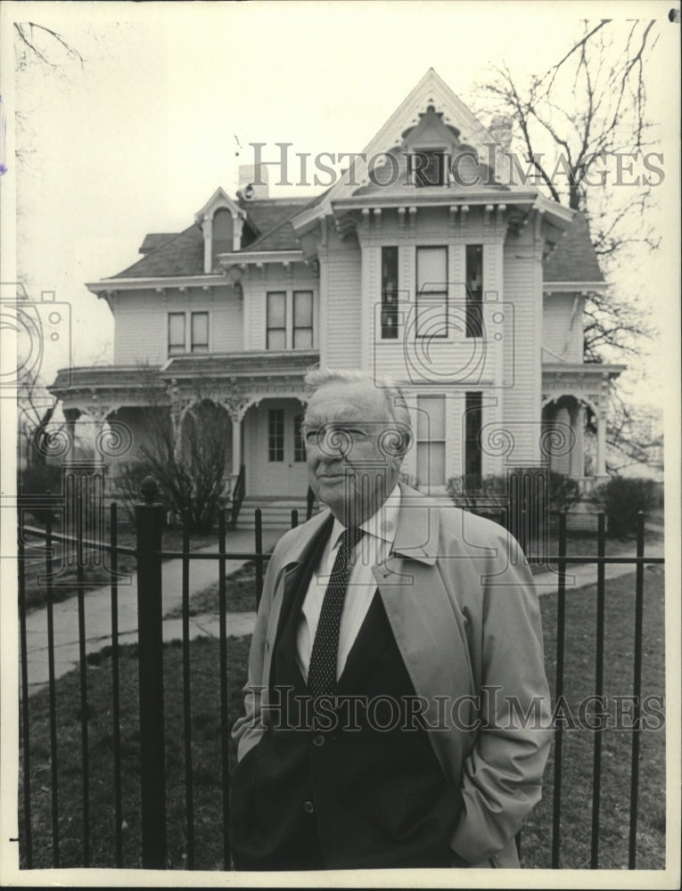 1984 Press Photo Walter Cronkite CBS Reports &quot;The Legacy of Harry S. Truman&quot; - Historic Images