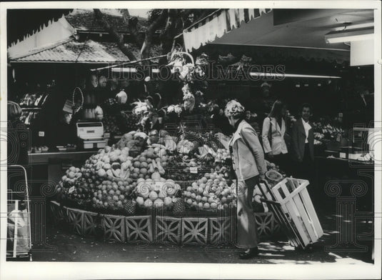 1977 Los Angeles, California's Farmers Market-Historic Images