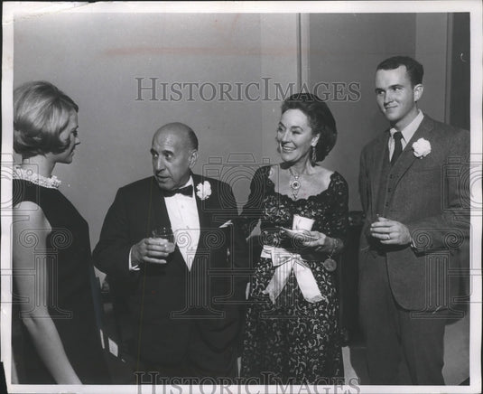 1969 Press Photo Carlos & Sally Montoya With Mr. & Mrs. Frederick Lorenz-Historic Images
