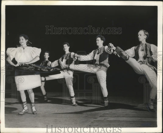 1959 Press Photo Polish State Folk Troupe Perform the Joyful Kozok - Historic Images
