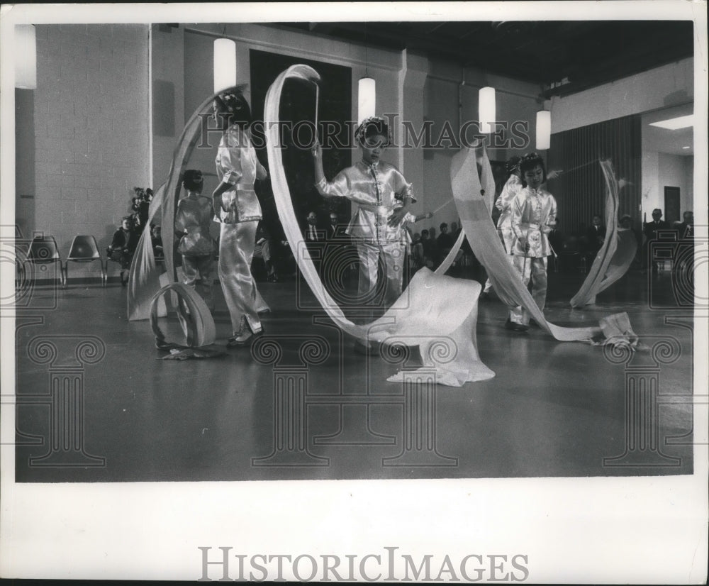 1965 Press Photo Chinese-American Civic club daughters perform Ribbon Dance-Historic Images