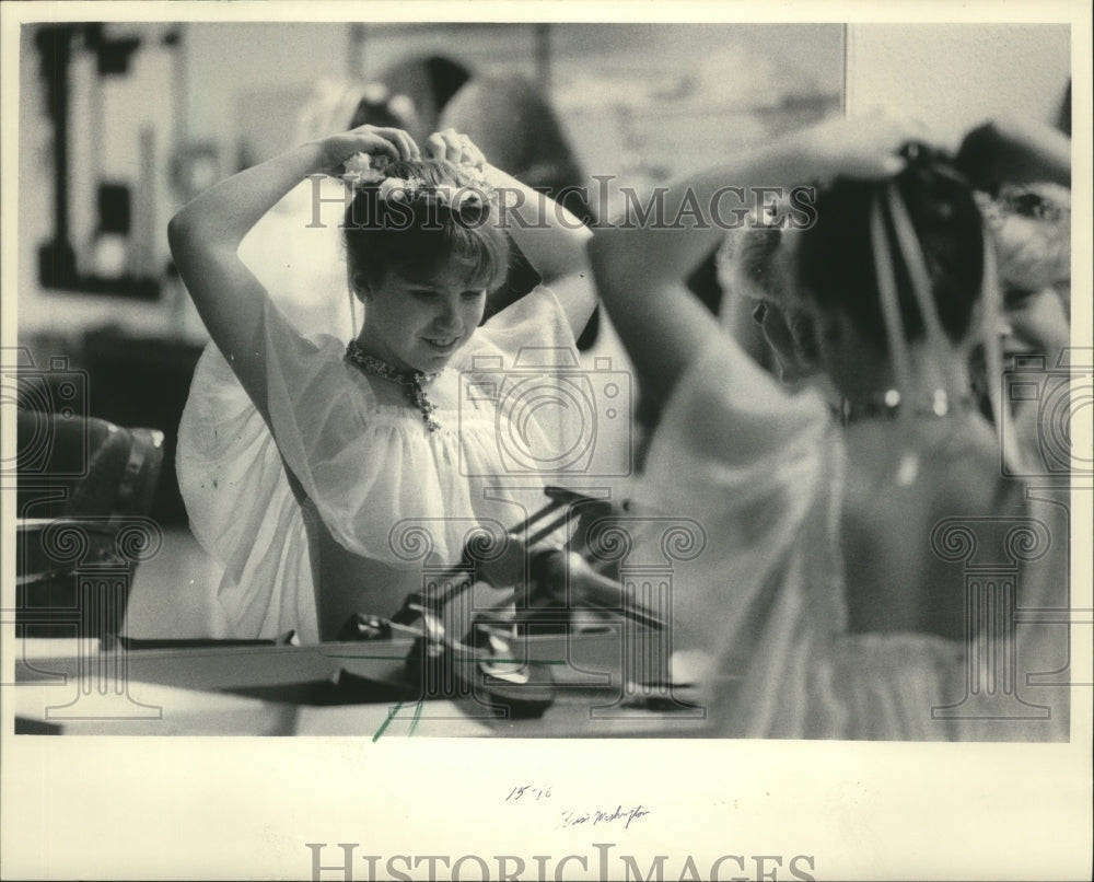 1965 Press Photo Kris Washington in &quot;Waltz of the Flowers&quot; for Nutcracker ballet - Historic Images