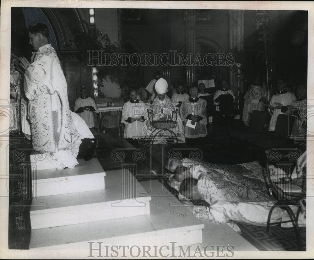 1949 Press Photo William E. Cousins' Ordination as Bishop, Chicago - mja74997- Historic Images