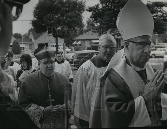 1969 Press Photo Catholic clergymen at funeral for Bishop Roman R. Atkielski-Historic Images