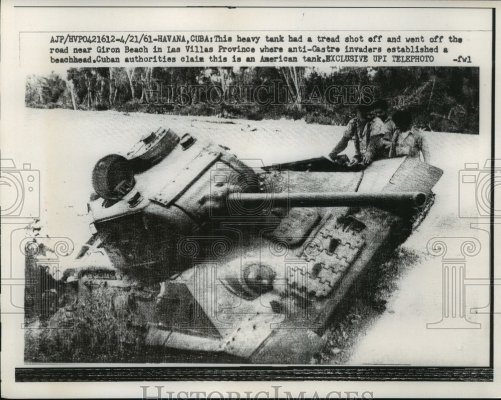1961 Press Photo This Tank Went Off the Road in Havana, Cuba - Historic Images