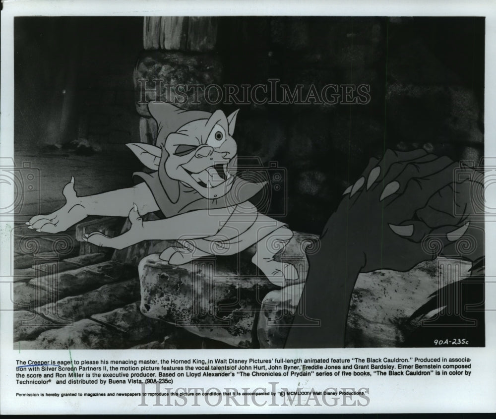1985 Press Photo Creeper is eager to please his master in &quot;The Black Cauldron&quot;-Historic Images