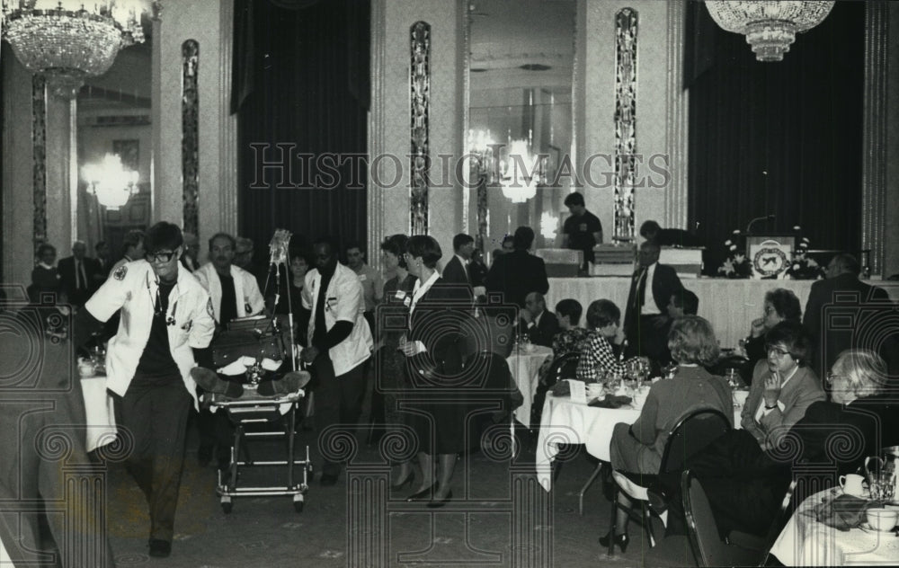 1991 Press Photo Emergency Personnel Meet at Marc Plaza Hotel - mja75376-Historic Images