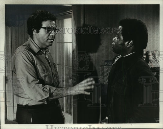 1975 Press Photo Oliver Clark and Art Nevins in "The Orphan and the Dude" - Historic Images