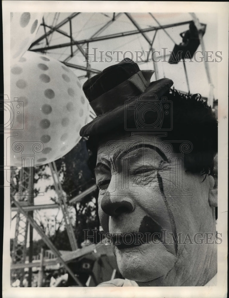 1966 Press Photo Winko the clown, Cecil Eddington, is still going strong- Historic Images