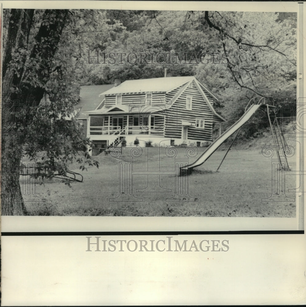 1975 Press Photo Sara Home where Jane Moore was born in West Virginia in 1930 - Historic Images