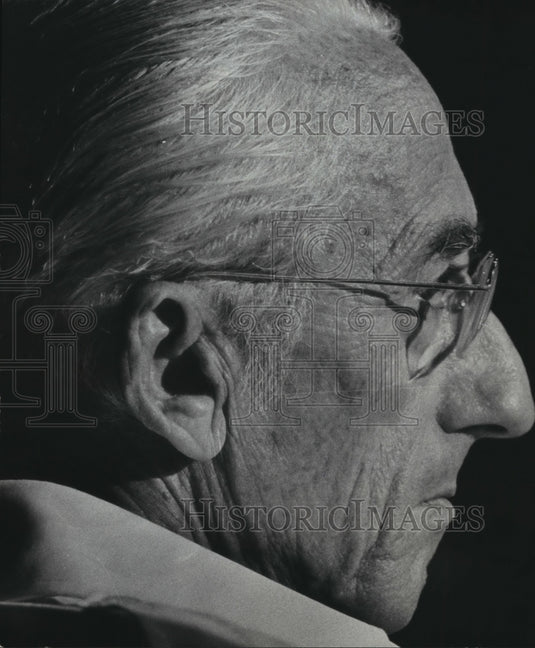 1976 Press Photo Oceanographer Jacques Cousteau - mja75891 - Historic Images