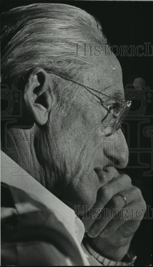 1976 Press Photo Jacques Cousteau, Oceanographer - mja75892 - Historic Images
