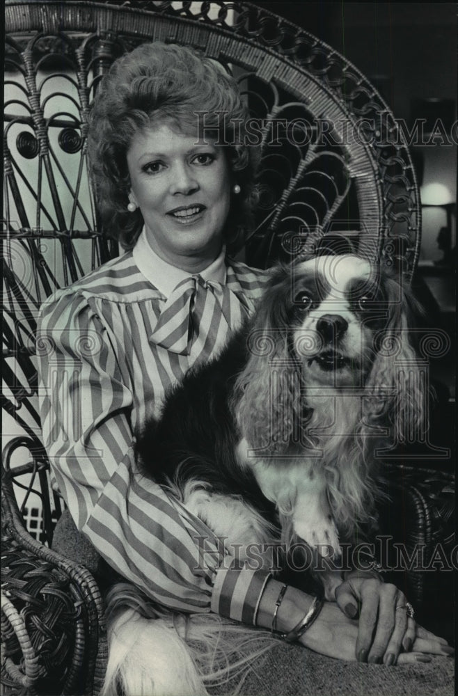 1984 Press Photo Cynthia Collyer and Her Rare Spaniel, Windsor - mja76050 - Historic Images