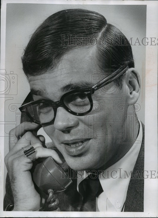 1967 Press Photo Bob Collins of "WOKY-Talky" talk show - Historic Images