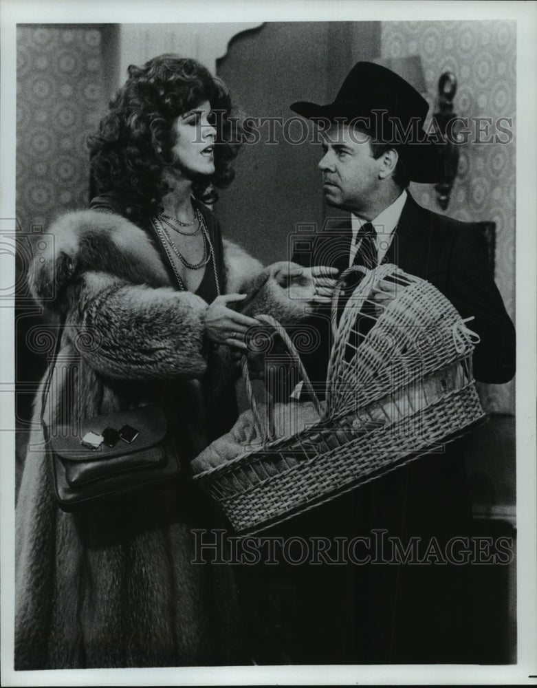 1980 Press Photo Tim Conway and Maggie Roswell on &quot;The Tim Conway Show&quot; on CBS- Historic Images