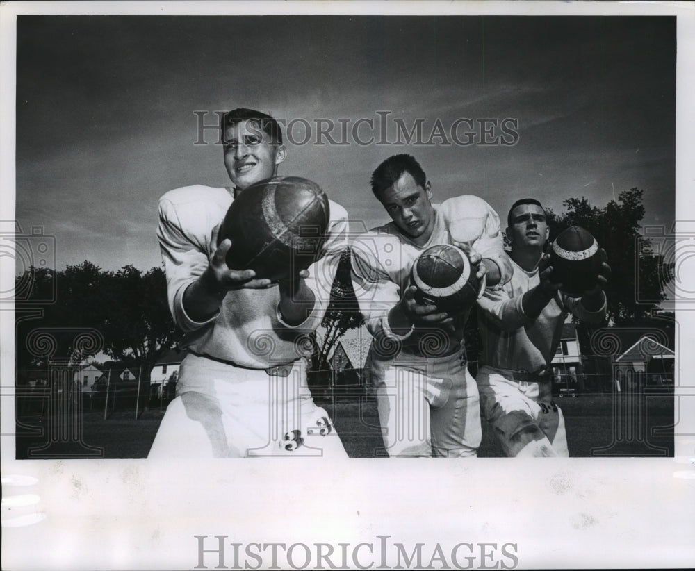 1963 Press Photo Rufus King Quarterbacks Tom Roethe, Scott Hartung and Jeff Bahr-Historic Images