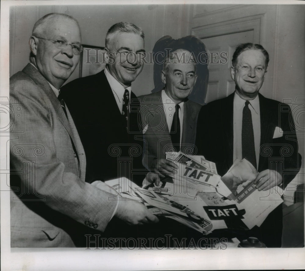 1951 Press Photo Thomas Coleman &amp; others, aiding in Taft for President campaign - Historic Images