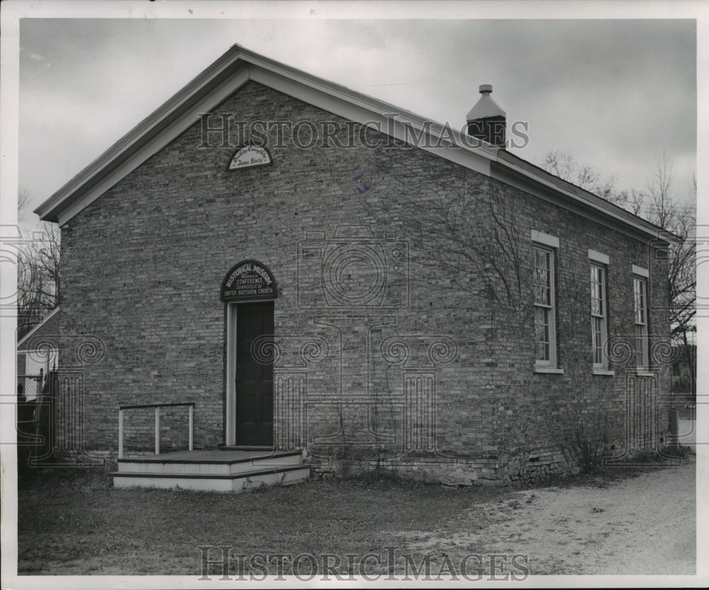 1954 Press Photo Historical Building of Evangelical United Brethren in Wisconsin - Historic Images