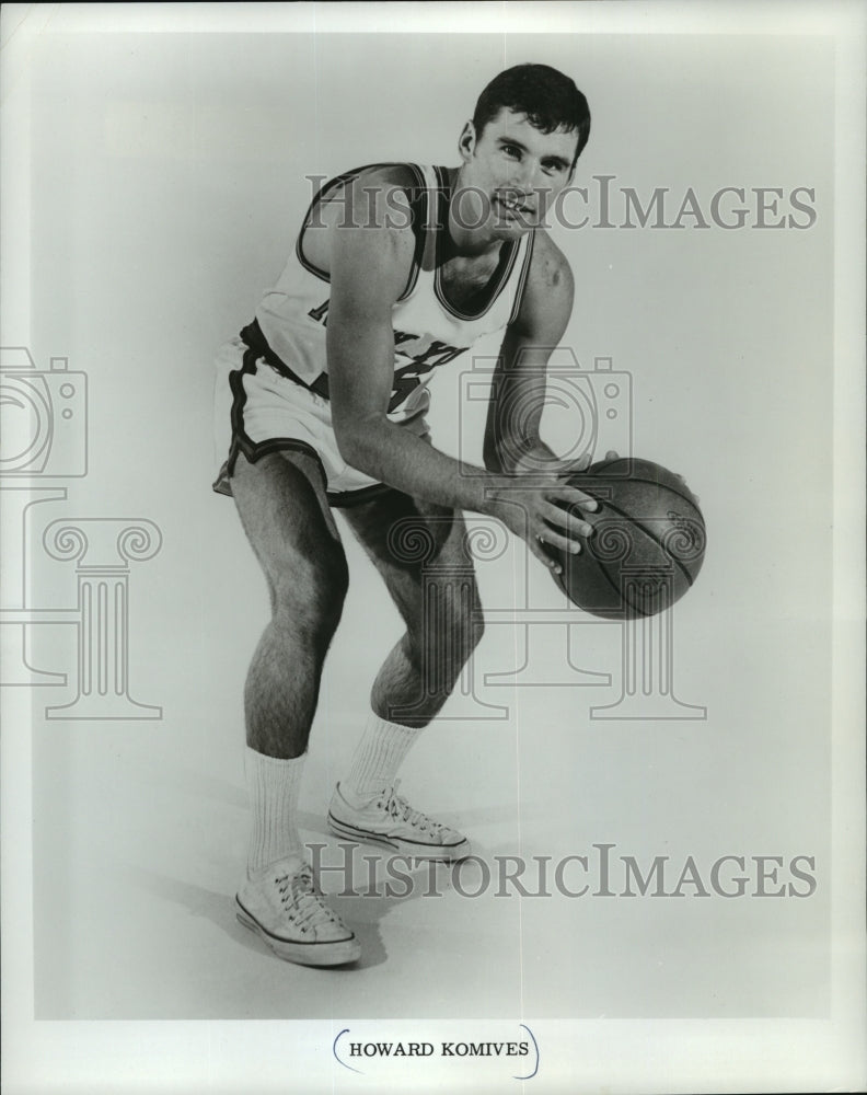 1970 Press Photo New York Knicks Basketball Player Howard Komives - mja77101-Historic Images