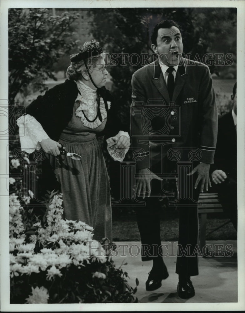 1964 Press Photo of Bill Dana Acting - Historic Images